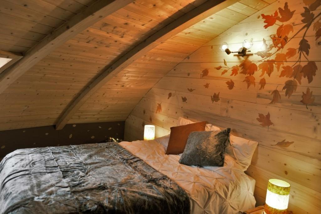 Au-Dela Des Nuages, Maison D'Hotes Insolite & Spa Aubessagne Exterior photo