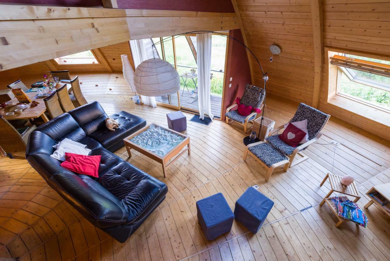 Au-Dela Des Nuages, Maison D'Hotes Insolite & Spa Aubessagne Exterior photo